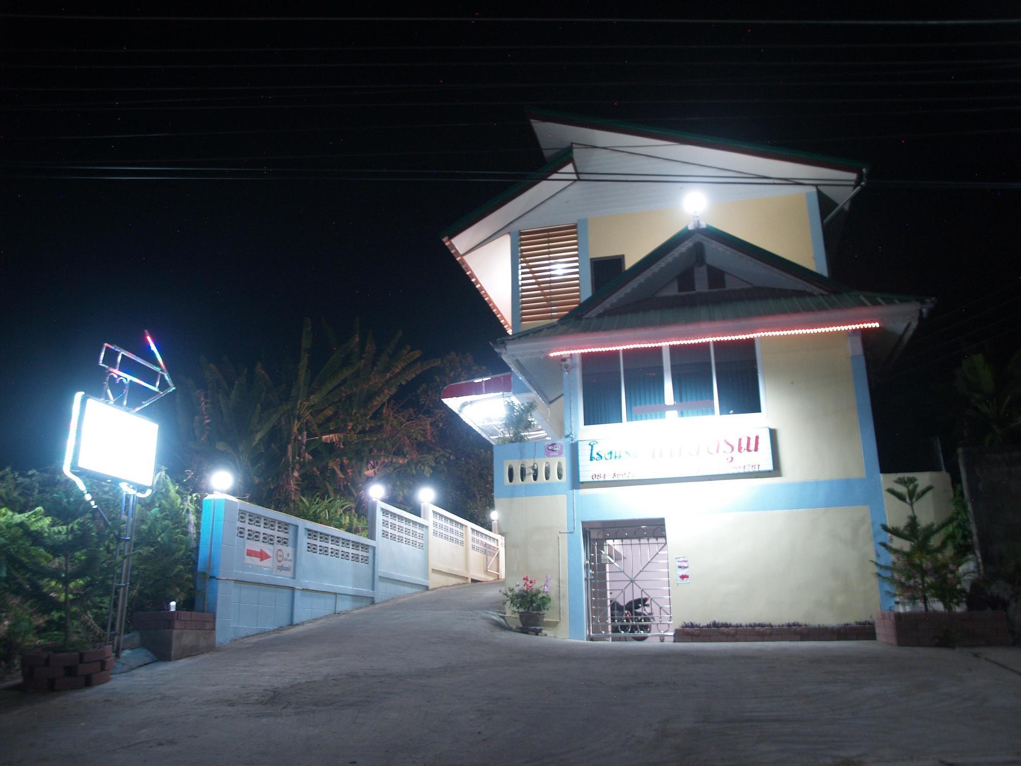 Sangaroon Hotel Pua Exterior foto